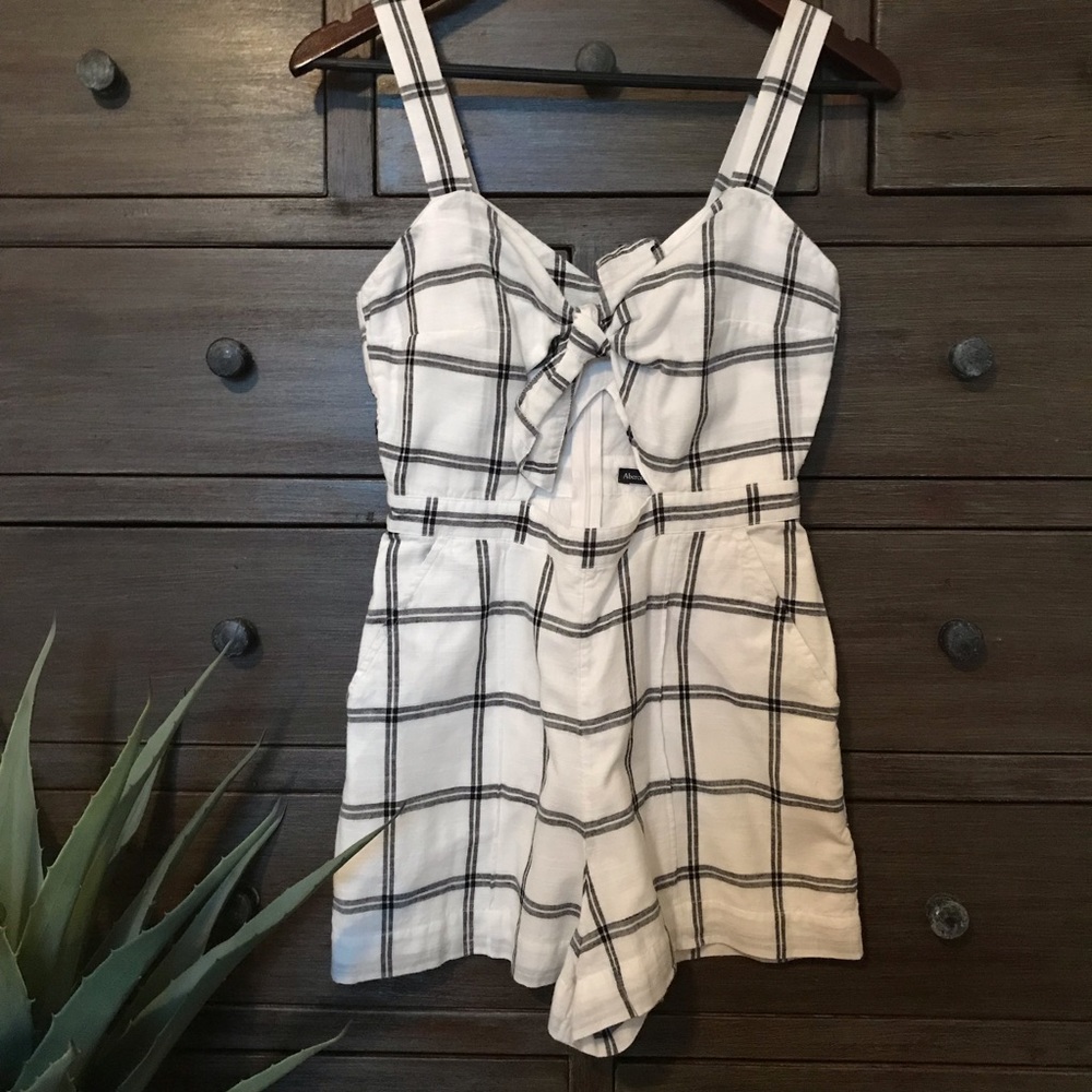 Abercrombie Romper Size 2